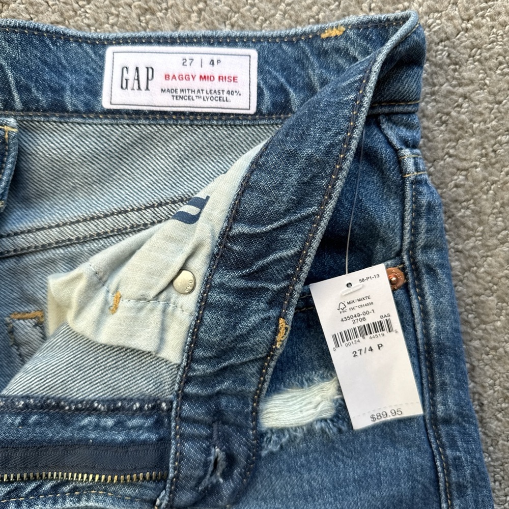 Sold - Picture 3 of 8